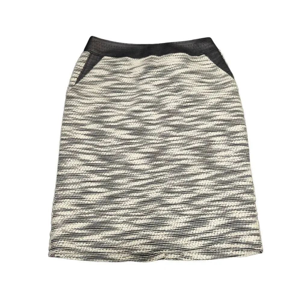 Etcetera Pencil Skirt Women's Size 4 Cotton Blend Leather Scallop Detail Texture